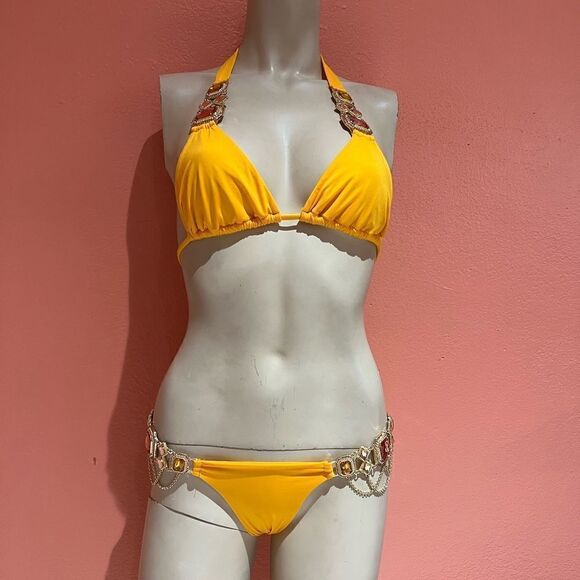 BEACH BUNNY JAZMIN BIKINI SET!! - Picture 1 of 13